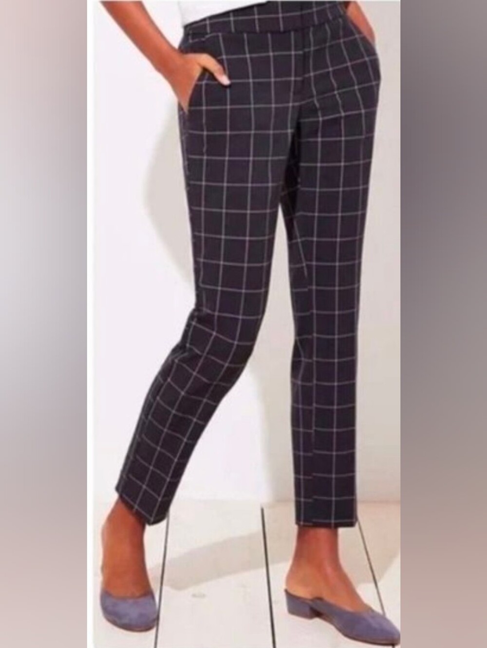 Ann Taylor Black Windowpane Cropped Dress Pants - Size 10